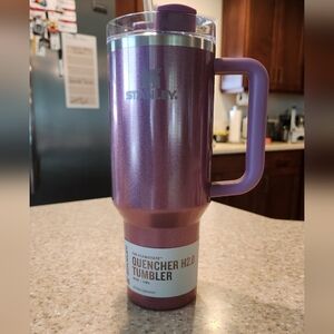 NEW Stanley 40oz Quencher target sold out MAUVE shimmer